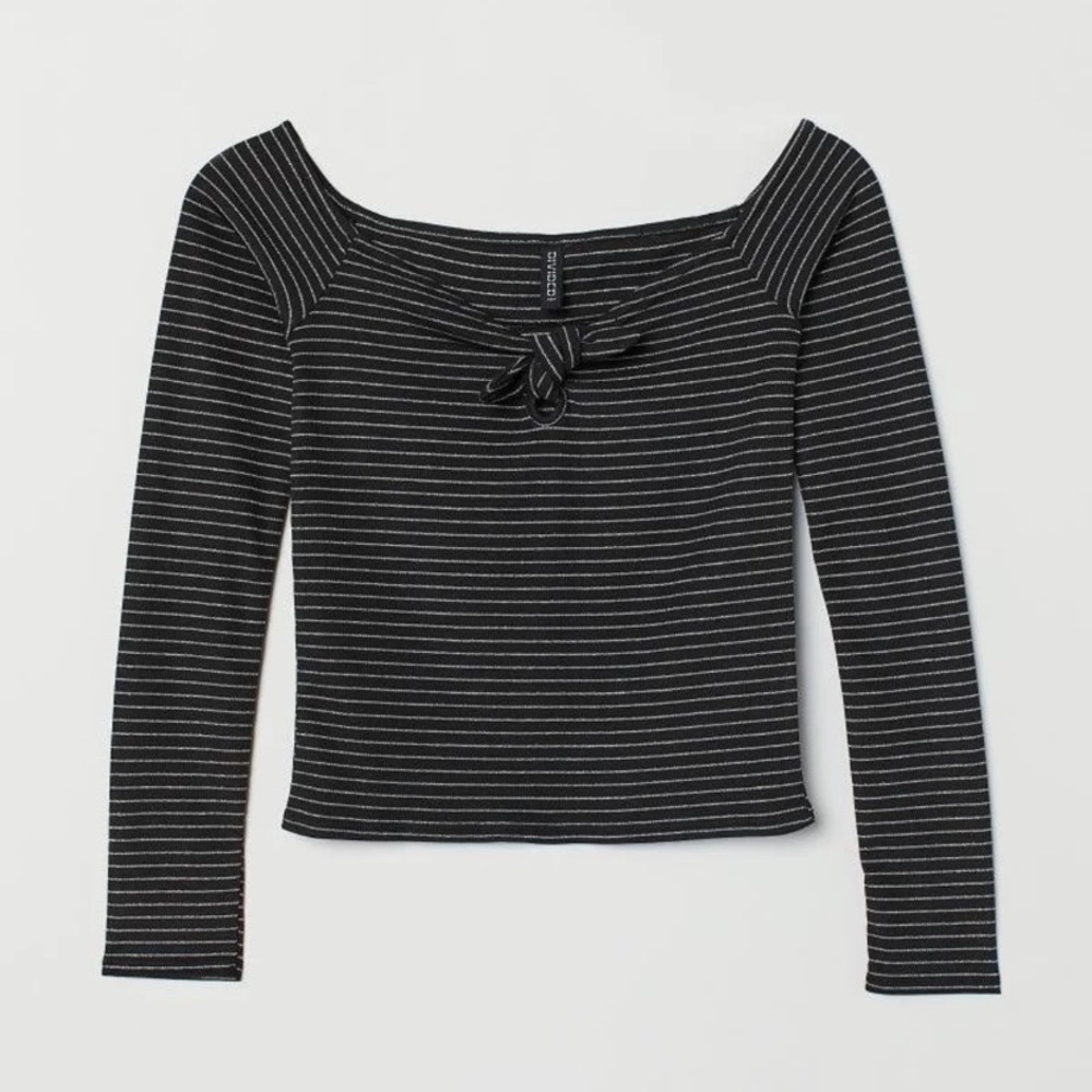 H&M striped off-the-shoulder top NWT